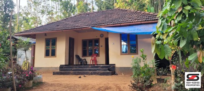 Land with house for sale in Sulthan Bathery, Wayanad