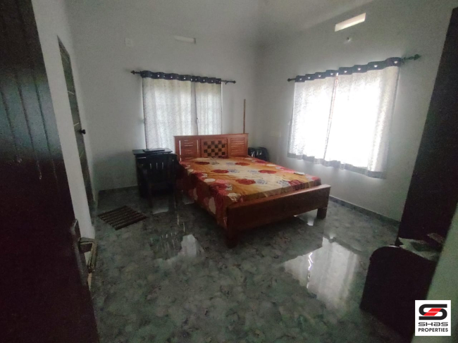 4 BHK house for sale in Sreekrishnapuram, Palakkad