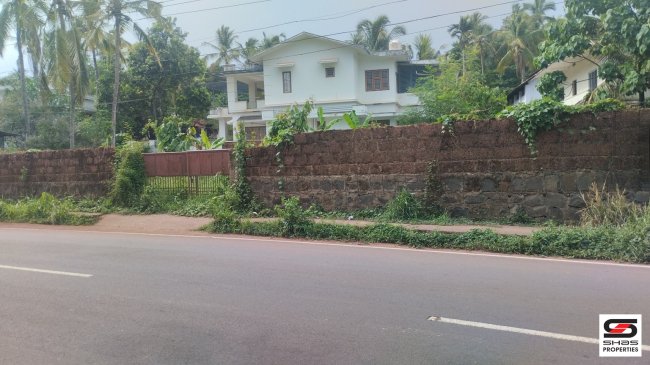 Commercial plot for sale in Adoor, Kannur