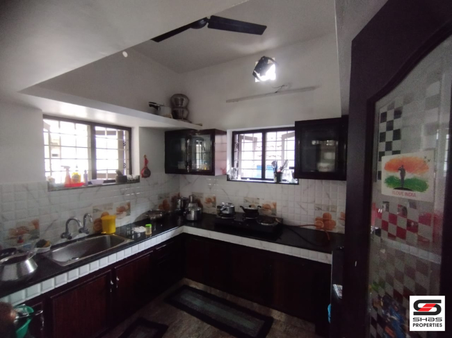 3 BHK house for sale in Eroor, Kochi