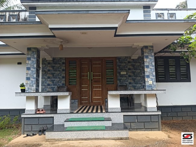 3 BHK house for sale in Perinthalmanna, Malappuram