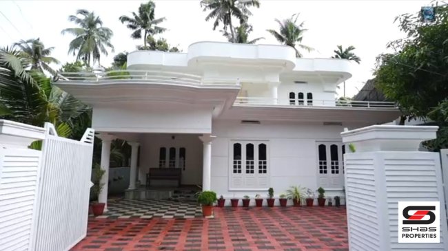 4 BHK house for sale in Kodungallur, Thrissur