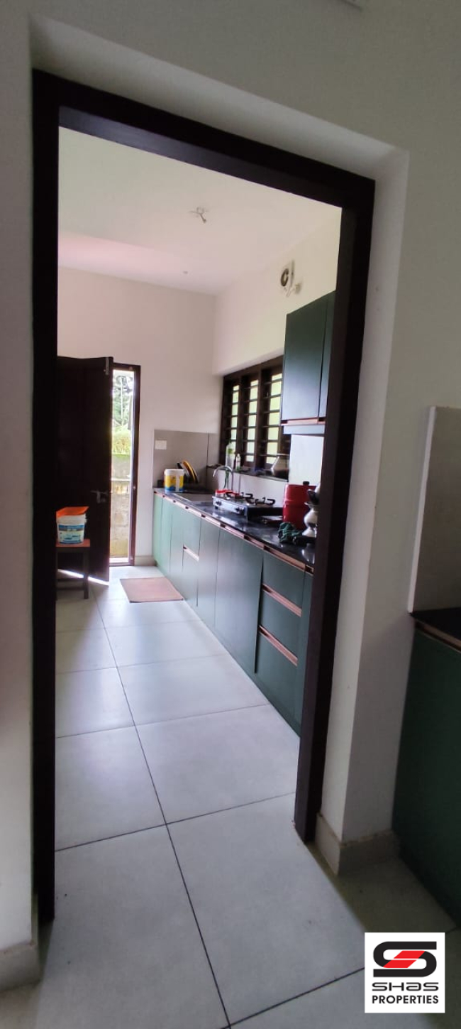 4 BHK house for sale in Panangad, Kochi