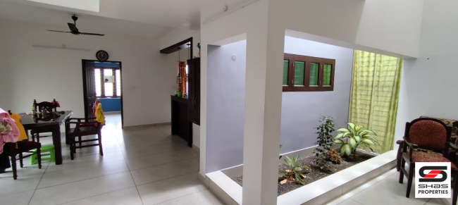 4 BHK house for sale in Panangad, Kochi
