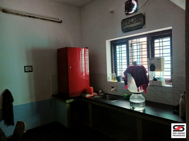 Semi commercial house for sale in Manali Road, Palakkad