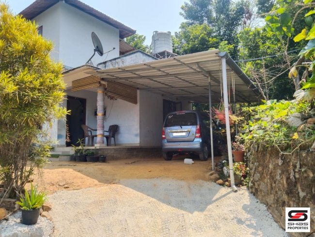 4 BHK house for sale at Koodaranji, Kozhikode