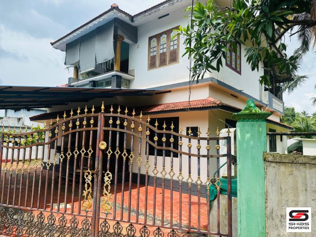 5 BHK house for sale at Perinthalmanna, Malappuram