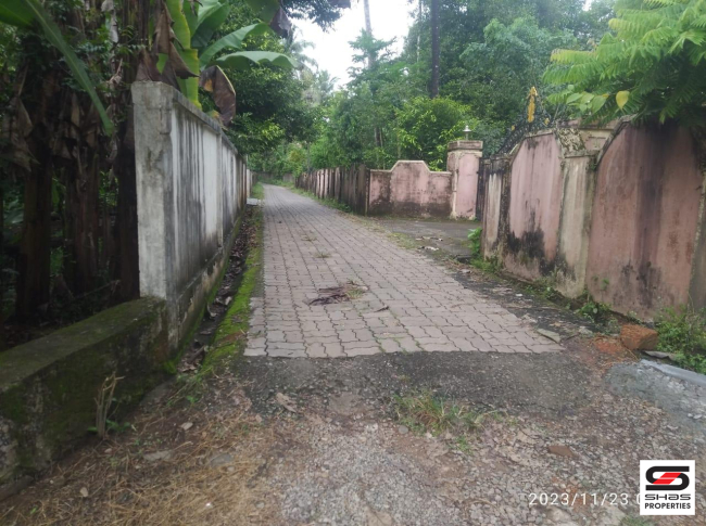 Land for sale in Koratty, Thrissur