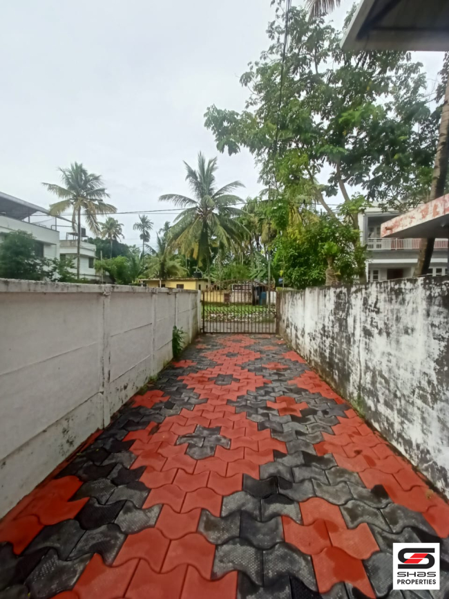 Furnished villa for sale in Thirumullavaram, Kollam