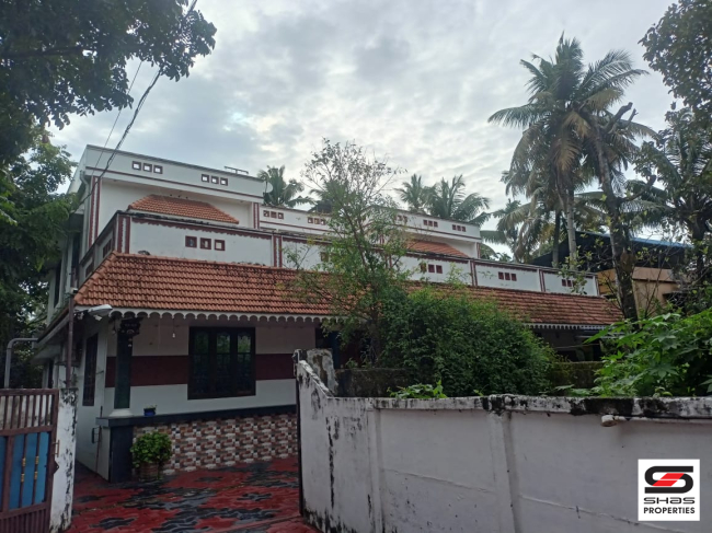 Furnished villa for sale in Thirumullavaram, Kollam
