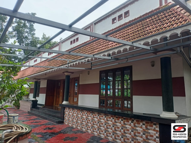 Furnished villa for sale in Thirumullavaram, Kollam