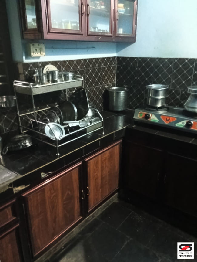 Land with house for sale in Vadanamkurussi, Palakkad