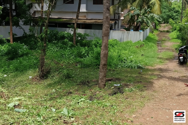 House plot for sale in Muttikulangara, Palakkad