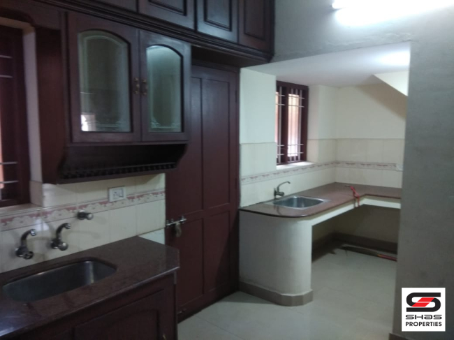 4 BHK house for sale in Kakkanad, Kochi