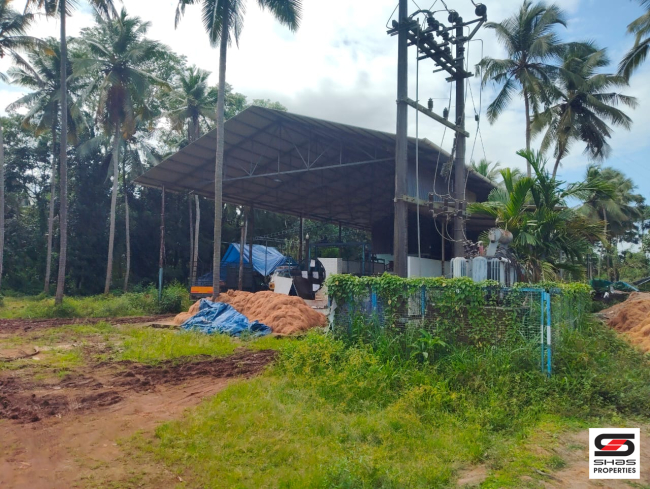 Land with godown for sale in Moorkkanad, Malappuram