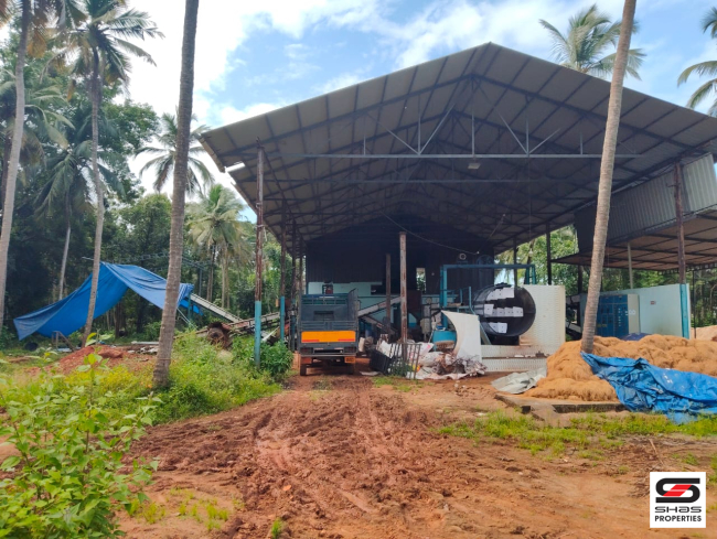 Land with godown for sale in Moorkkanad, Malappuram