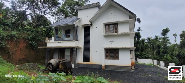 4 BHK house for sale in Panamaram, Wayanad