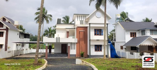 Land with house for sale in Panamaram, Wayanad