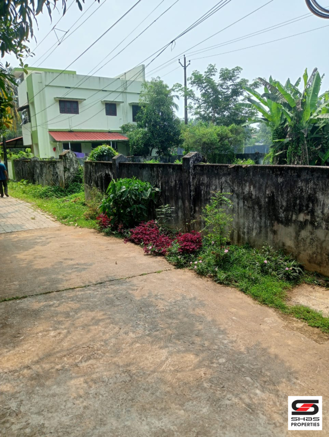 House plot for sale in Akathethara, Palakkad