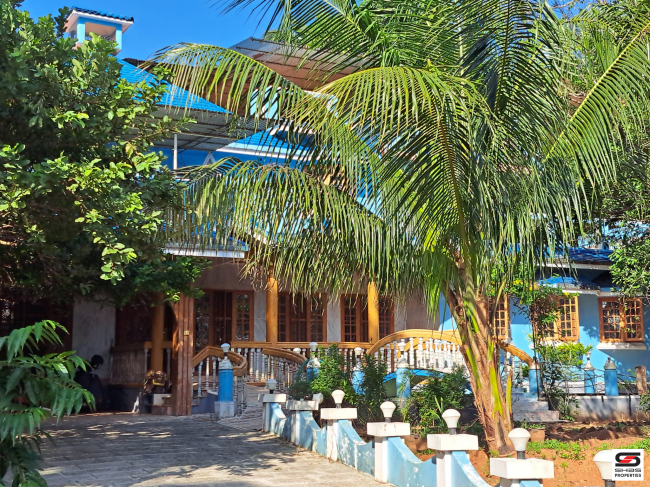 Land with house for sale in Poochatty, Thrissur