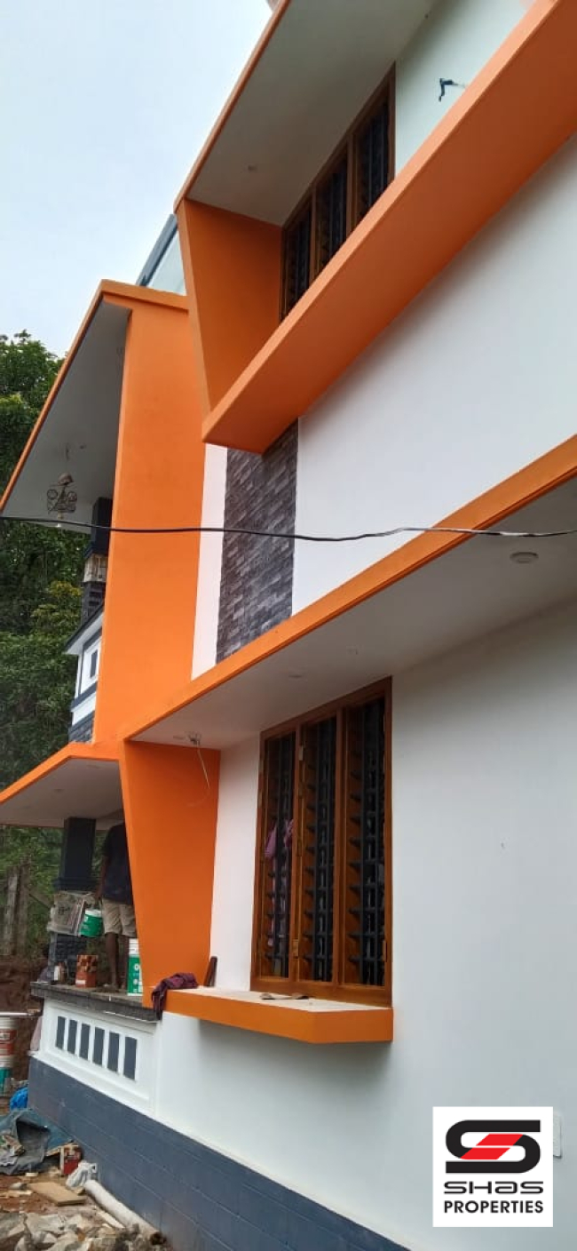 Land with house for sale in Sreekrishnapuram, Palakkad