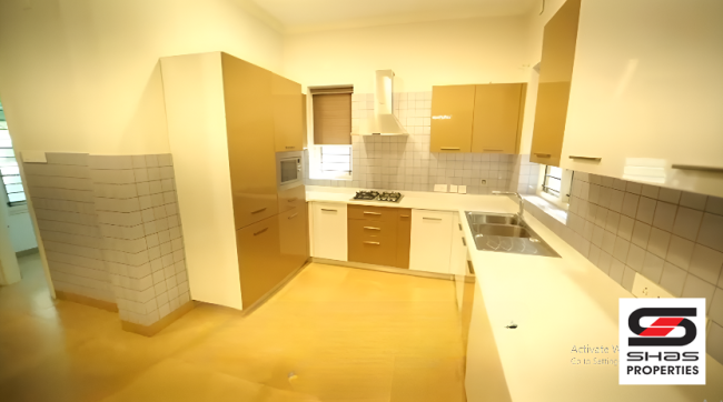 Luxury villas for sale in Kuriachira, Thrissur