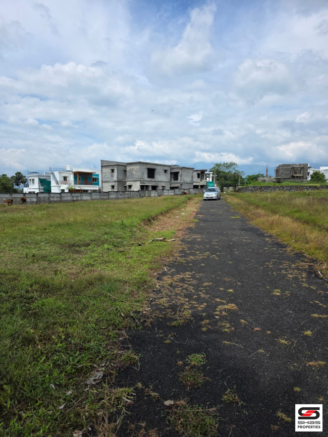 Residential plot for sale in Kuppiyode, Palakkad