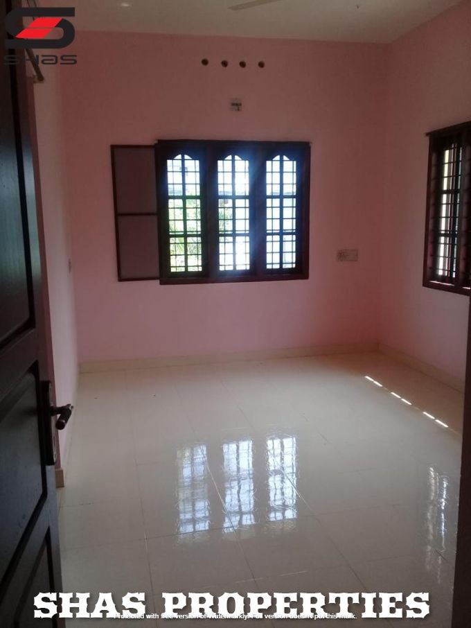 3 BHK house in Maradu, Kochi for sale