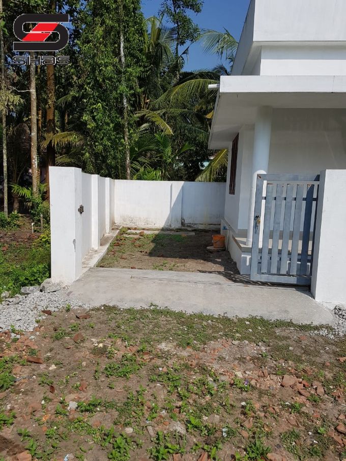 2 BHK house for sale in Vypin, Kochi